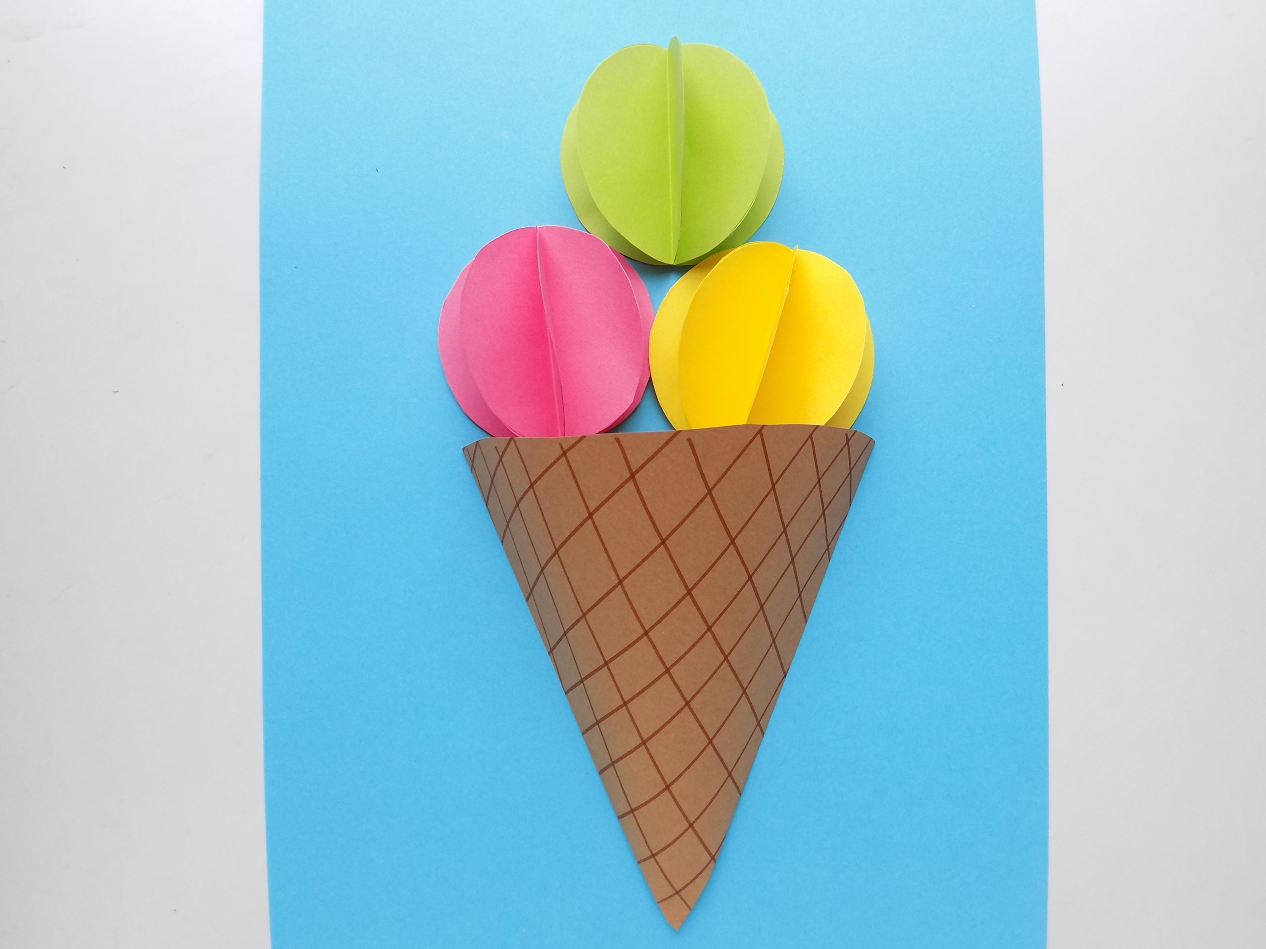 Аппликация мороженое рожок из цветной бумаги